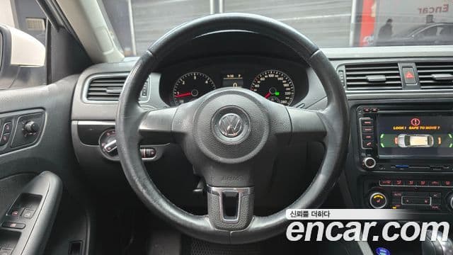 Volkswagen New Jetta 6세대, 2012 14