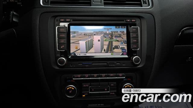 Volkswagen New Jetta 6세대, 2012 16