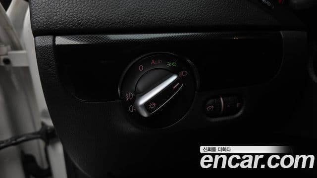 Volkswagen New Jetta 6세대, 2012 18