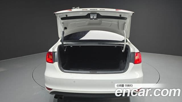 Volkswagen New Jetta 6세대, 2012 20