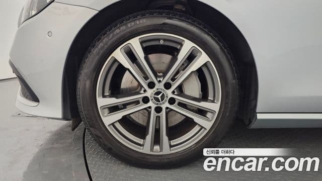 Mercedes-Benz E-класс W213 Avantgarde, 2021 все фото