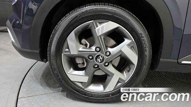 Hyundai Venue 1.6 Flux, 2023 все фото