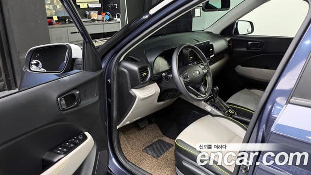 Hyundai Venue 1.6 Flux, 2023 10