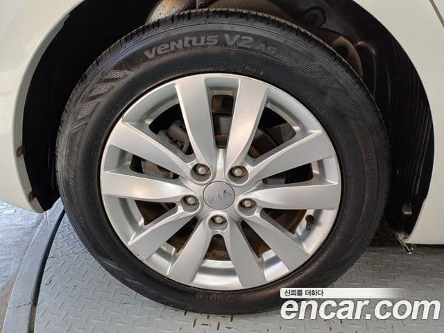 Kia K3 Prestige, 2013 13