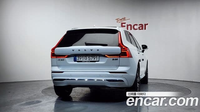 Volvo XC60 2세대 B5 Ultimate Bright, 2023 4
