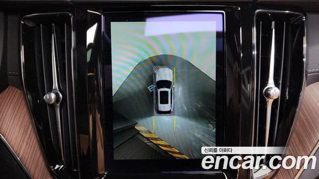 Volvo XC60 2세대 B5 Ultimate Bright, 2023 15