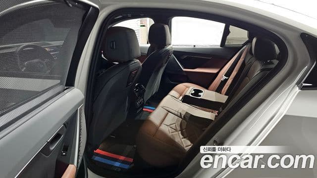 BMW 5시리즈 (G60) 530e M Sport, 2025 11