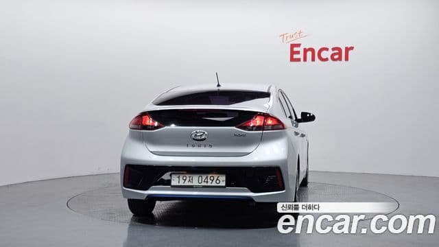 Hyundai Ioniq гибрид, 2016 4