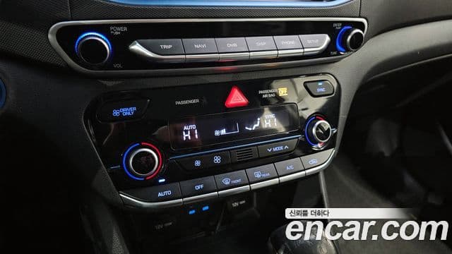 Hyundai Ioniq гибрид, 2016 18