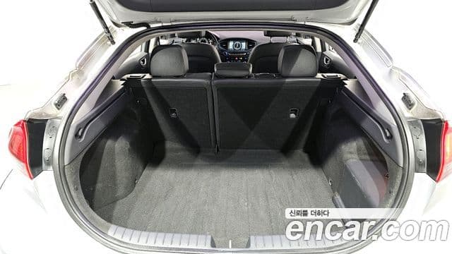 Hyundai Ioniq гибрид, 2016 20