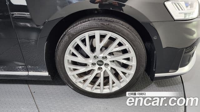 Audi A8 (D5) 55 TFSI Quattro LWB, 2021 все фото