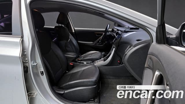 Hyundai Avante MD M16 GDI Smart, 2014 11