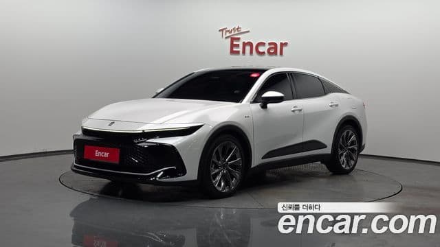 Toyota 크라운 кроссовер, 2025 1