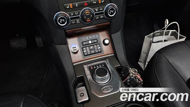 Land Rover Discovery 4 3.0 SDV6 HSE, 2016 9