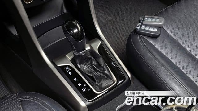 Hyundai i30(новый кузов / новое поколение) дизель 1.6 VGT Extreme, 2012 9