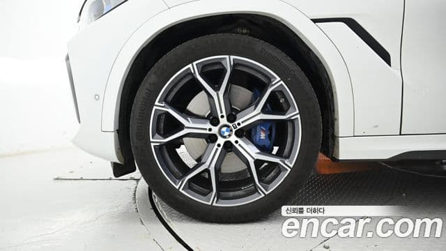 BMW X6 (G06) xDrive40i M Sport, 2023 все фото