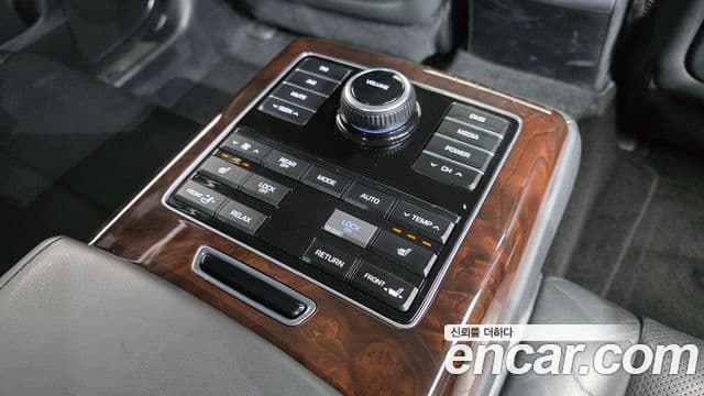 Hyundai Equus(новый кузов / новое поколение) Modern, 2014 18