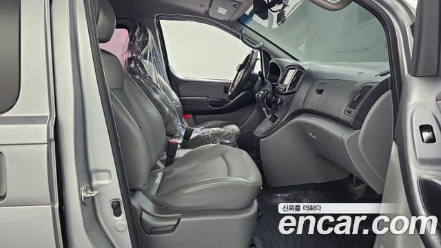 Hyundai Grand Starex Smart, 2017 10