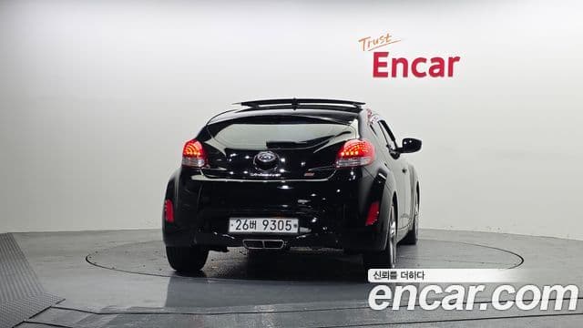 Hyundai Veloster Unique, 2013 4