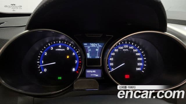 Hyundai Veloster Unique, 2013 8