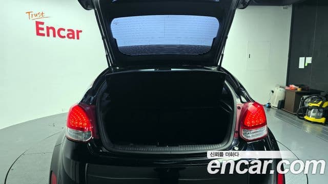 Hyundai Veloster Unique, 2013 20