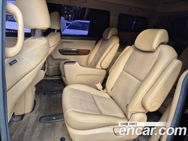 Kia All New Carnival Prestige, 2016 12