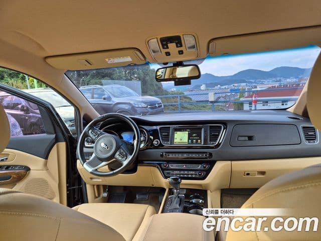 Kia All New Carnival Prestige, 2016 18