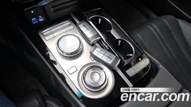 Genesis G80 (RG3) бензин 2.5 турбо AWD, 2024 9