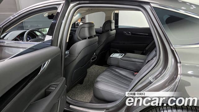 Genesis G80 (RG3) бензин 2.5 турбо AWD, 2024 11