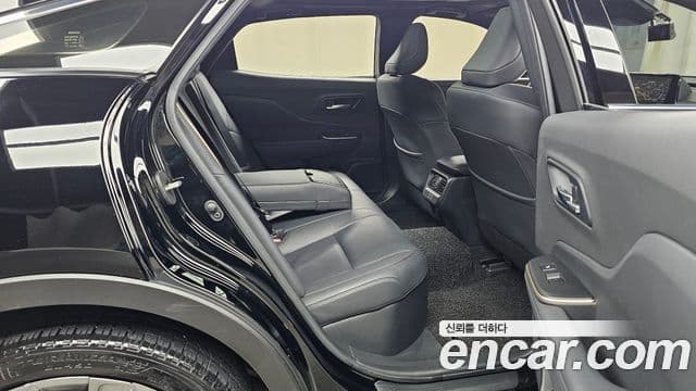 Toyota 크라운 кроссовер, 2023 12