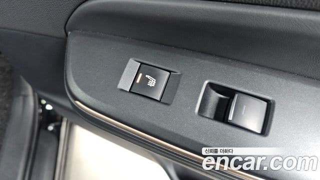 Toyota 크라운 кроссовер, 2023 18