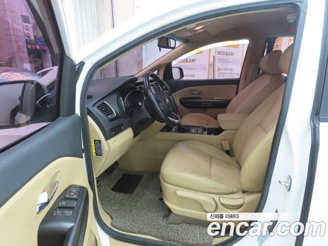 Kia All New Carnival Luxury, 2017 все фото