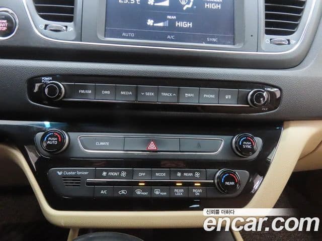 Kia All New Carnival Luxury, 2017 11