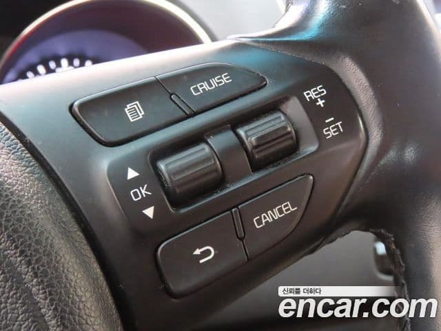 Kia All New Carnival Luxury, 2017 18