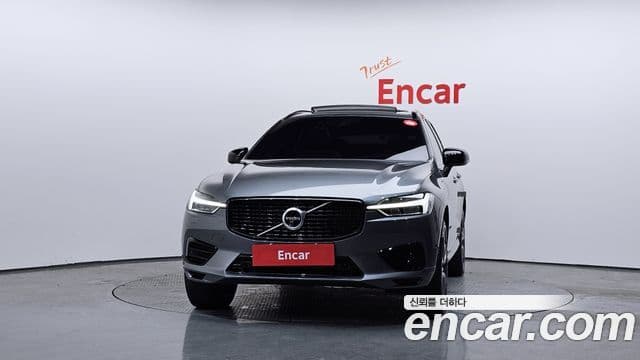 Volvo XC60 2세대 T8 R-Design, 2021 3