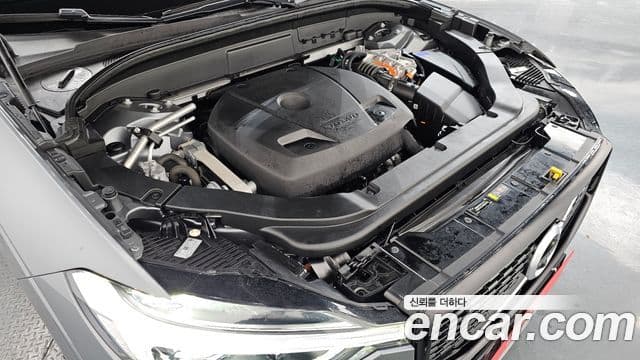 Volvo XC60 2세대 T8 R-Design, 2021 6