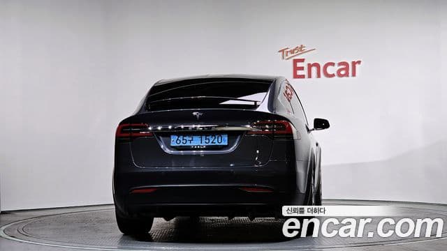Tesla модель X Long Range, 2020 4