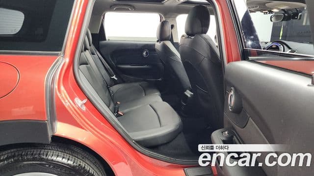 Mini Cooper 클럽맨 2세대, 2020 12