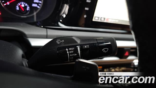 Kia K5 гибрид 3세대 Prestige, 2021 18