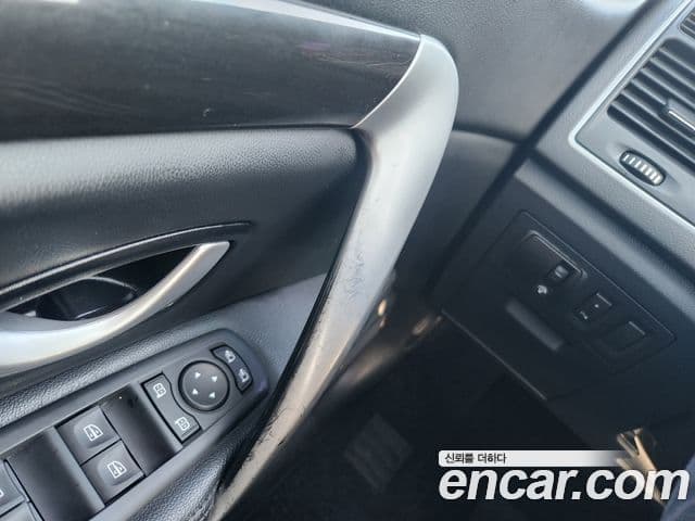 Renault Korea(Samsung) SM7 Nova LPLI 2.0 LPe для людей с инвалидностью, 2017 14