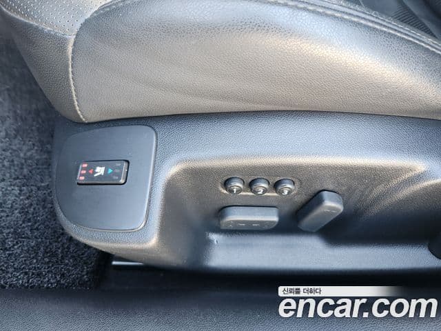 Renault Korea(Samsung) SM7 Nova LPLI 2.0 LPe для людей с инвалидностью, 2017 15