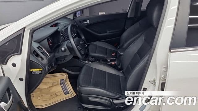 Kia The / новый New K3 Style, 2018 16