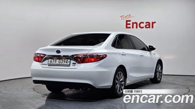 Toyota New 캠리 гибрид LE, 2016 2