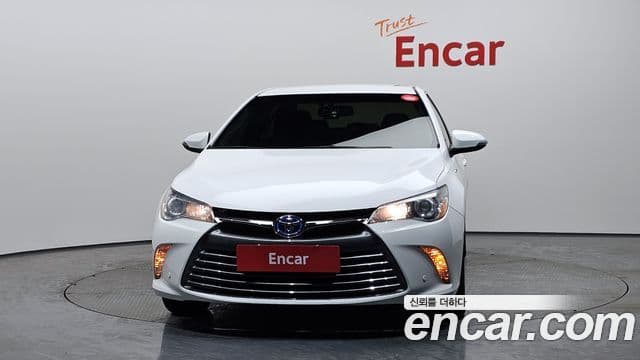 Toyota New 캠리 гибрид LE, 2016 3