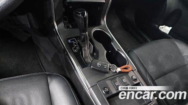 Toyota New 캠리 гибрид LE, 2016 9