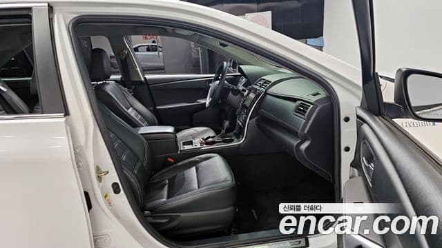 Toyota New 캠리 гибрид LE, 2016 10