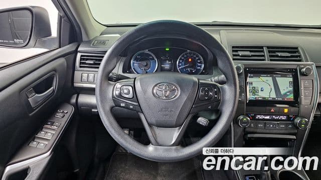 Toyota New 캠리 гибрид LE, 2016 13