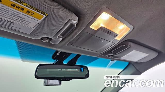 Toyota New 캠리 гибрид LE, 2016 16