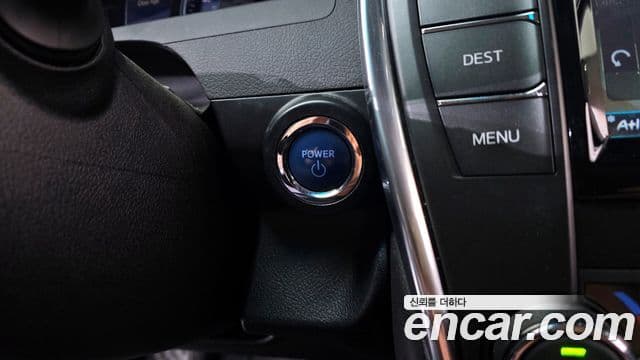 Toyota New 캠리 гибрид LE, 2016 19