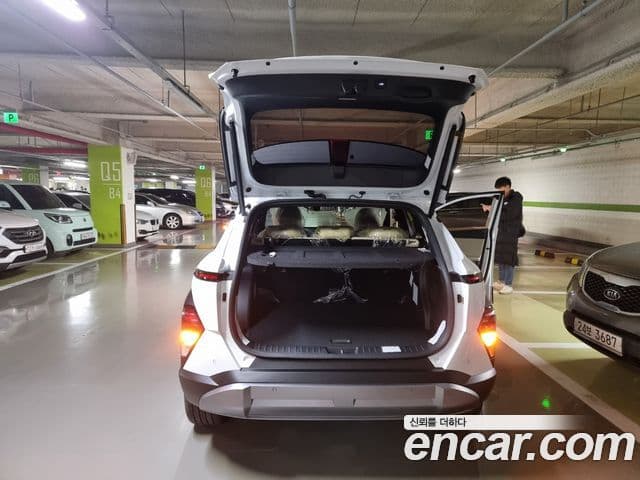 Hyundai Kona (SX2) Inspiration, 2024 8